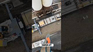 55k drag chain tandem lift #cranelift #cranelife #twocranes #liftdirector #liebherr #rigger #crane