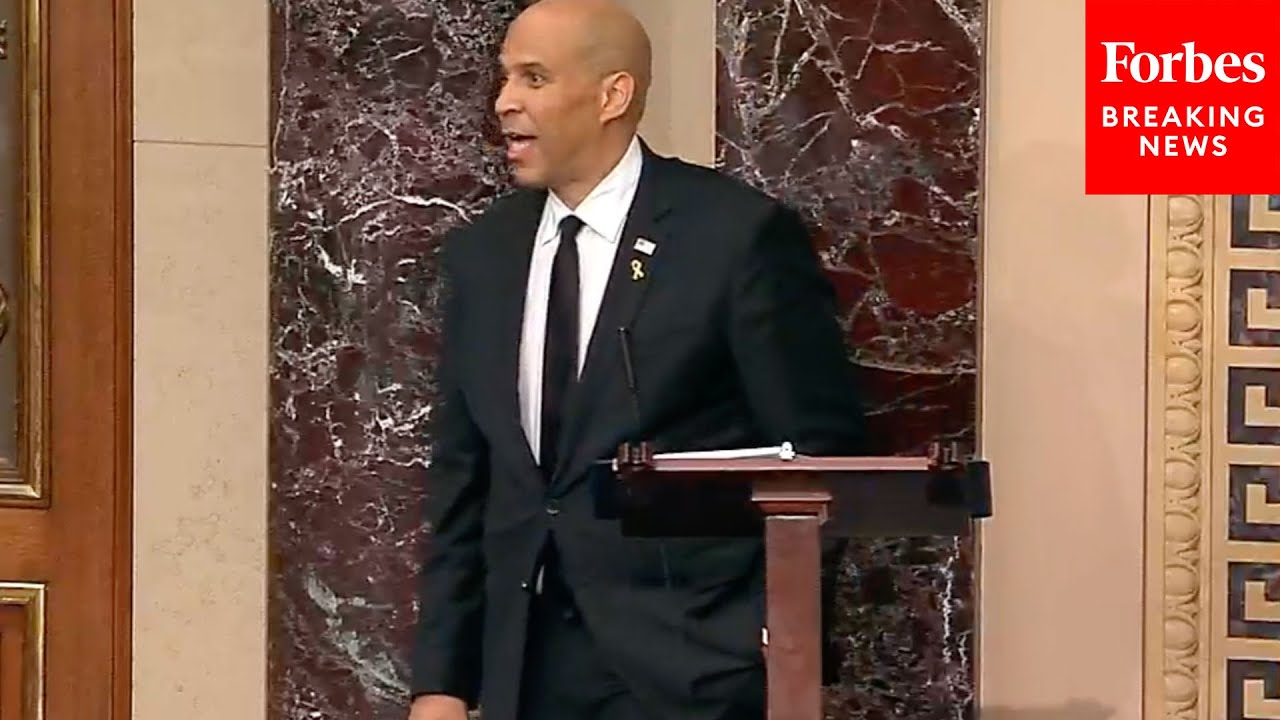 BREAKING NEWS: Cory Booker Breaks Senate Filibuster Record, Receives Massive Ovation