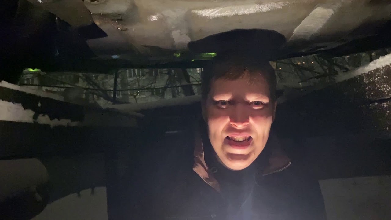 Nissan note .Замена масла в двигателе своими руками.  Меняем фильтра и масло.