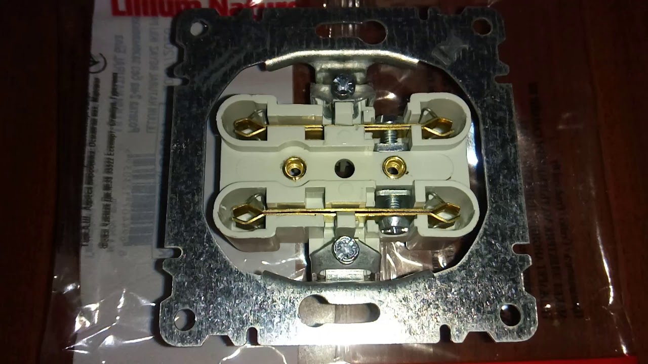 бытовая розетка MAKEL с поджимными контактами - YouTube