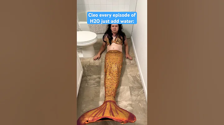 Cleo does this every episode 😂🧜🏼‍♀️ #shorts #h2o #h2ojustaddwater #mermaid #aussie #australian