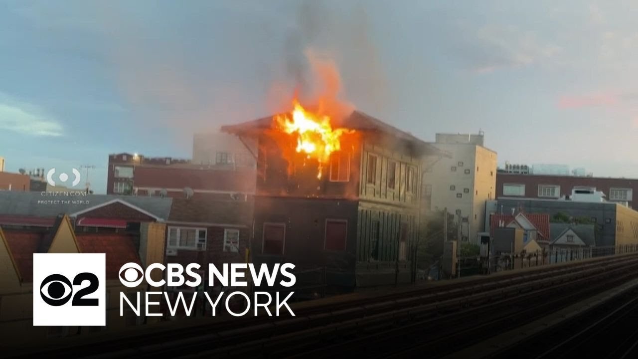 4 firefighters hurt battling Queens subway station fire - YouTube