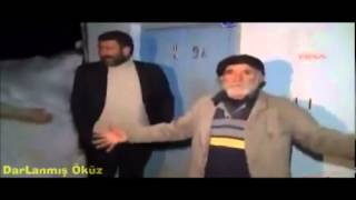 Köy Kahvesini Basan Ayı