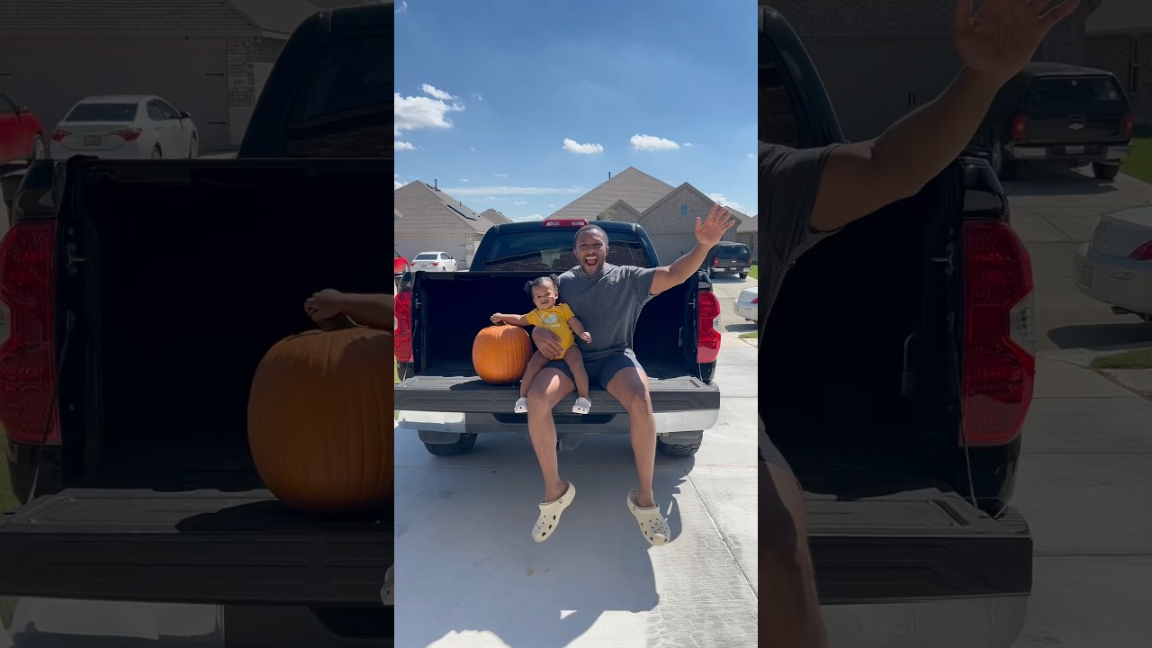 Малыш в тыкве своими руками 🎃 фото