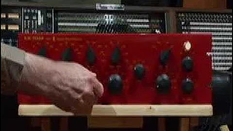 D.W. Fearn VT-4 Vacuum Tube Equalizer