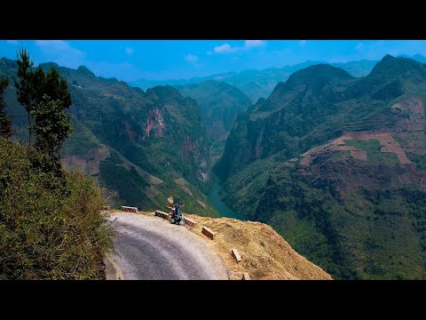 Video WORLD'S MOST EPIC MOTORBIKE JOURNEY - HA GIANG LOOP,... - youtube