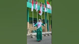 Dirigen Indonesia Raya dan Mars Fatayat Ranting Banjaranyar Paciran Lamongan