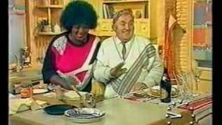 Rustie Lee Cooks With Les Dawson On Tv-Am - 1989