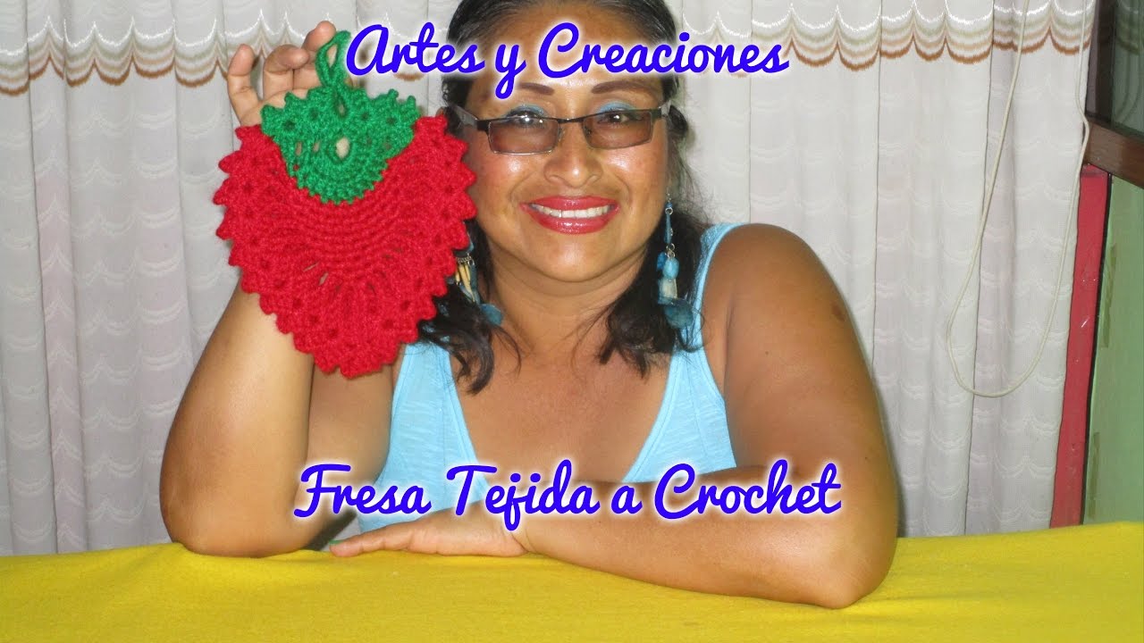 FRESA TEJIDA A CROCHET PARA ADORNO DE COCINA
