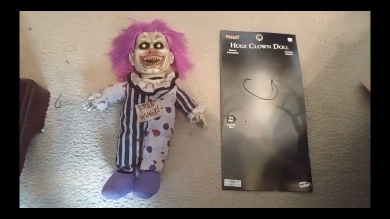 Hugz the clown doll - Spirit Halloween 2020-2022 demo