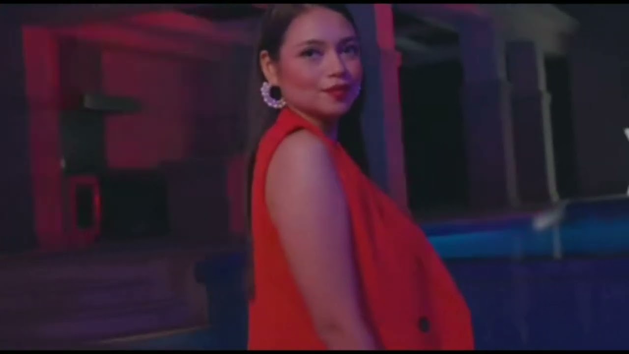 la chica Xival - Lirik Dog