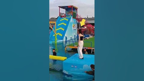 This girl is very stupid 😱🤯 #shortsvideo #shortsfeed #shorts