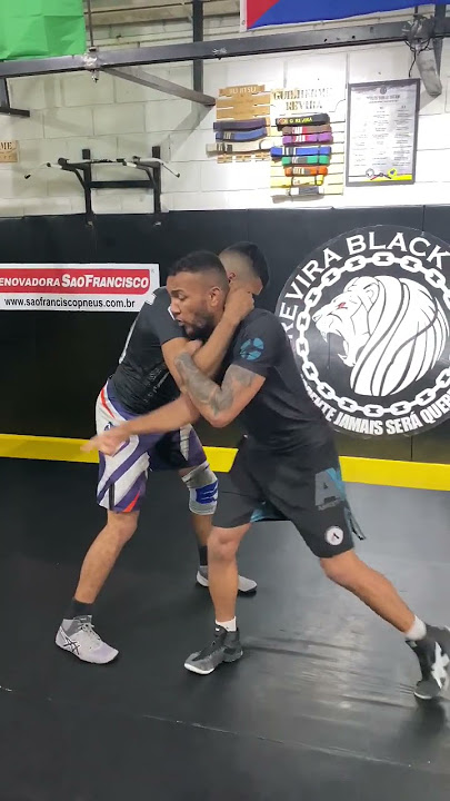 No Gi Ippon seoi nage. Wrestling com técnicas adaptadas para o Jiujitsu sem kimono.