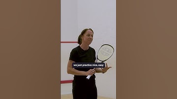 Quick Tip to control shots down the middle 💡 #squash