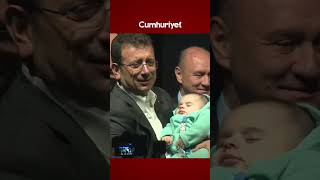 Yürekleri Isıtan Anlar Ekrem İmamoğlunun Uyuyan Miniği Sevdiği Anlar Sosyal Medyada Gündem Oldu