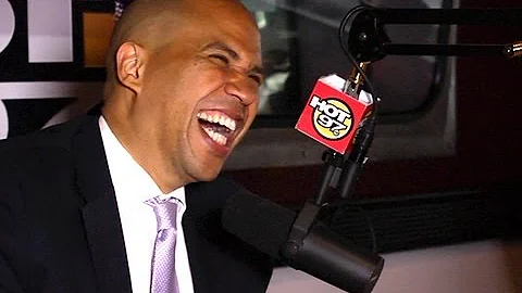 Mayor Cory Booker speaks on Social Media, Jay-z & ...