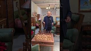 Шахматный стол и #кресла для стильной зоны отдыха
