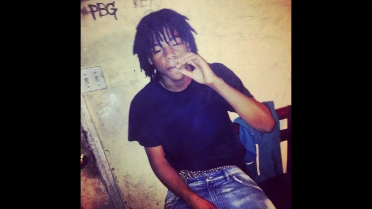 [FREE] 2013 Chief Keef x Capo Futuristic Glo type beat 