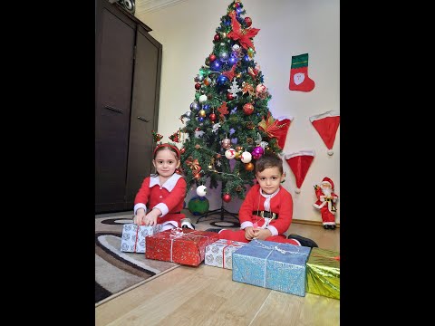 ბარბარე და საბა არჩევს საჩუქრებს და საახალწლო ნივთებს