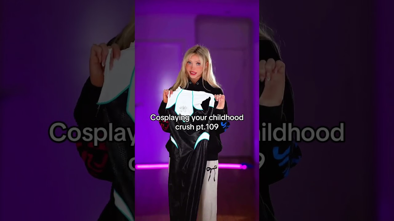 ⁣Transforming Into Gwen Stacy 🕸️✨ | Spider-Woman Cosplay #Shorts” #GwenStacy #SpiderVerse