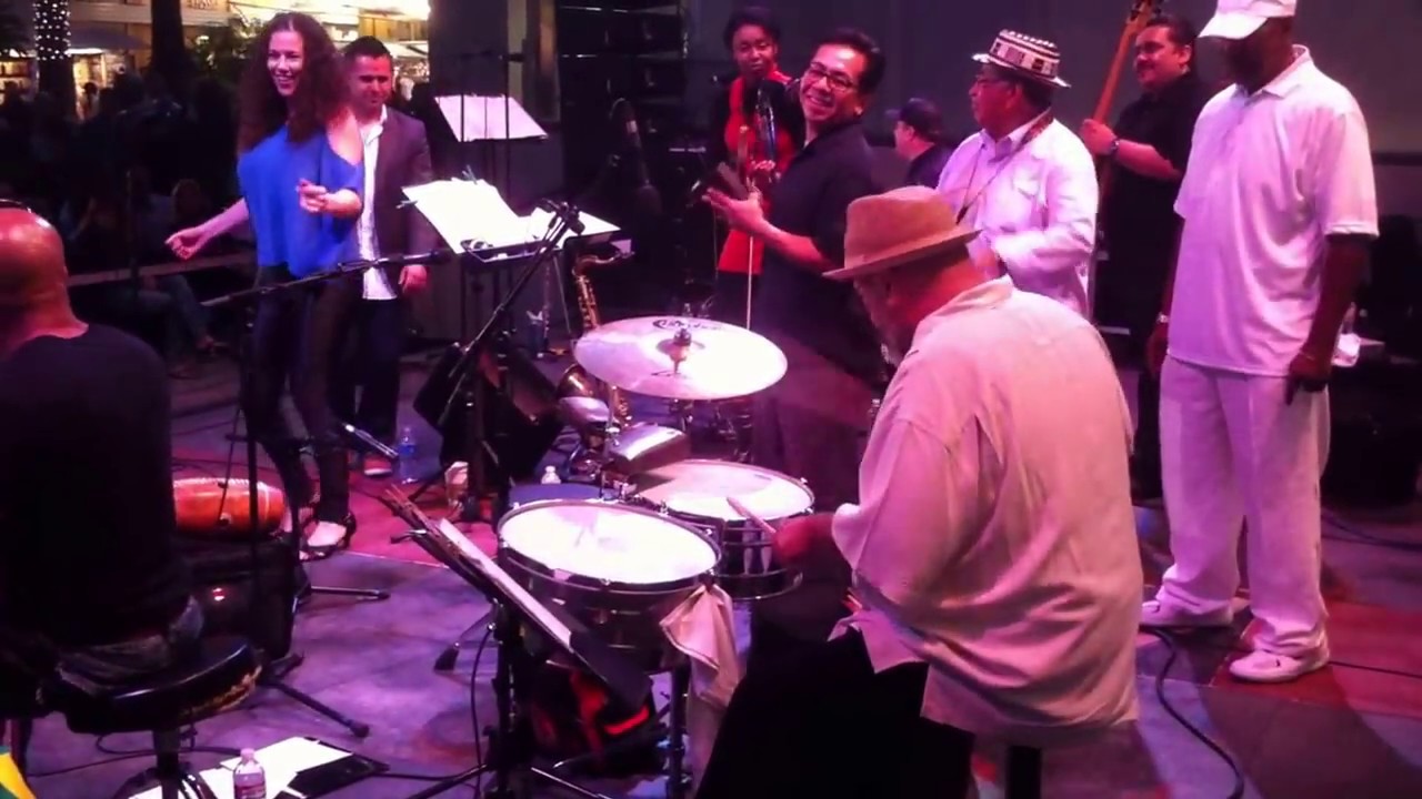 Ramon Banda with Mongorama 6/12/2012 Live at Hollywood & Highland.