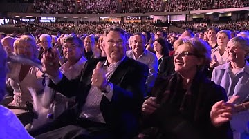André Rieu - Seventy Six Trombones [HD]