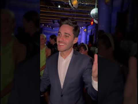 Watch Aviv perform for Haley Kalil