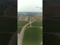 【飛機降落】【台灣】【桃園機場】飛機安全降落 #travel #smartphone #airplane #touchdown #taiwan