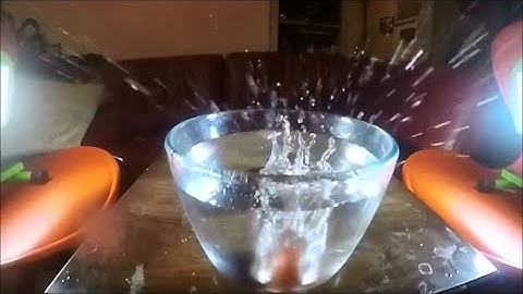 Tomato Splash 240 fps slow motion filmed with Gopro 4 Silver