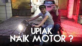 Upiak Naik Motor Harley Ian Kasela?