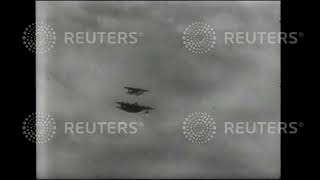 1938 The Mercury breaks long distance flight record