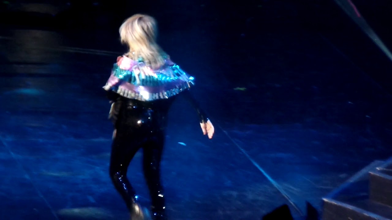 ANYTHING COULD HAPPEN ELLIE GOULDING LIVE MADISON SQUARE GARDEN NEW YORK NEW YORK 6 21 2016