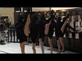 謎の美脚集団、品川駅でゲリラパフォーマンス の動画、YouTube動画。
