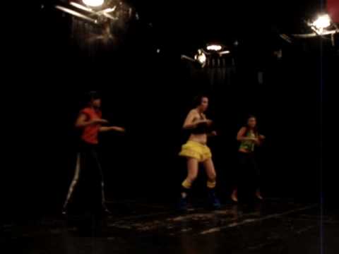 BARE DANCE banana - ensayo final