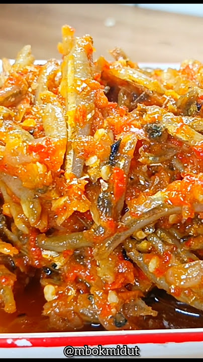long lasting crispy anchovies with chili sauce #shorts