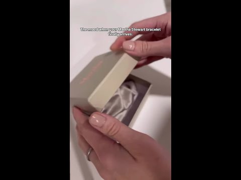 AT LAST. 🤍✨ (shipping is super fast though, don't worry)