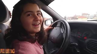 Li̇banur Araba Sürmeyi̇ Öğreni̇yor 2 Eğlenceli̇ Vi̇deo