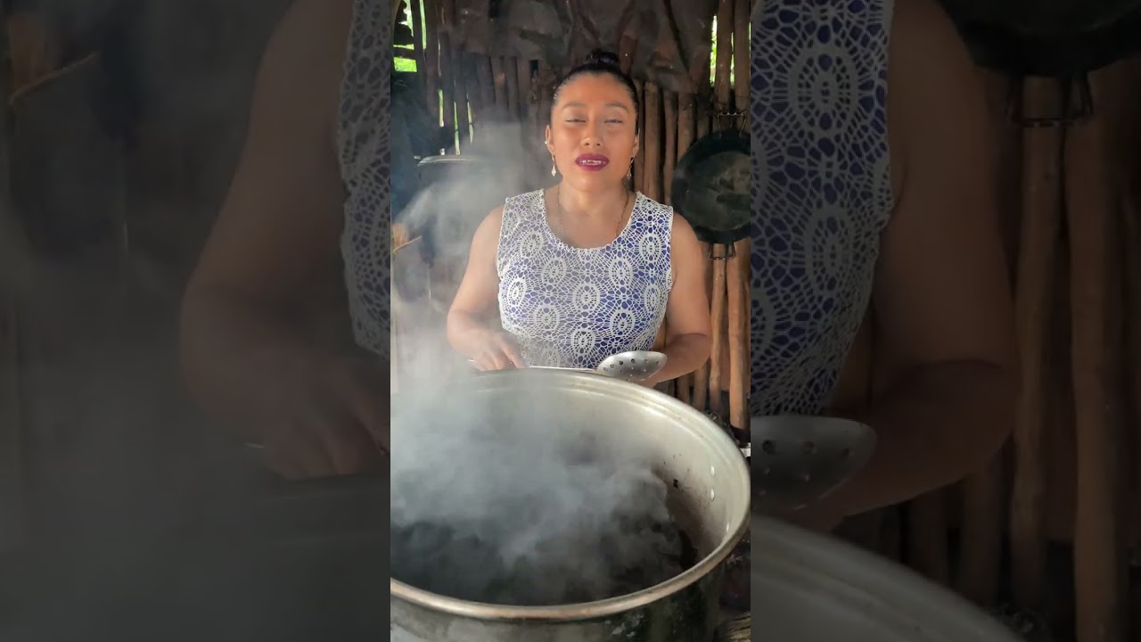 Muy rico el frijolito con arroz y fideos👌