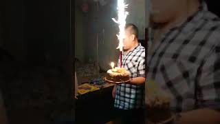 Тортик на День Рождения 🎂 Задули свечки 🥳 Кристи 10 лет 🎉🎊💐🎈