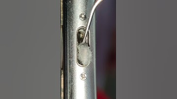 #satisfying #cleaning iPhone charging port #satisfyingvideo #notalking