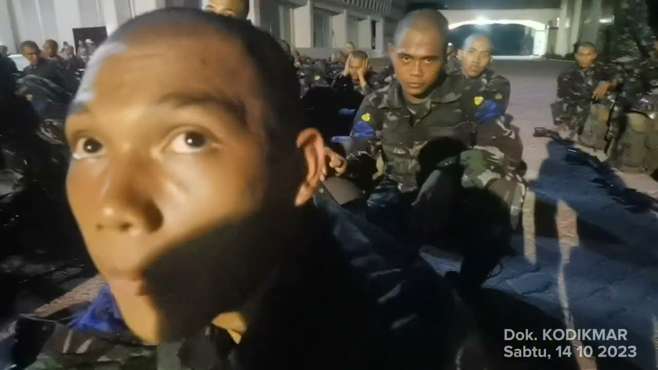 Penyerahan Siswa Dikmata 43/1 MARINIR dari PUSLATDIKSARMIL kepada KODIKMAR di KODIKLATAL.