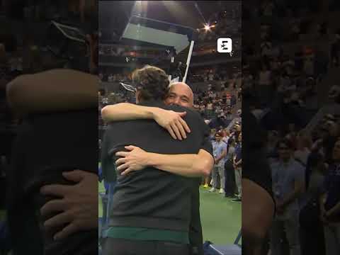 🥹 L'hommage hors du temps du public à la légende Roger Federer #tennis #usopen #federer