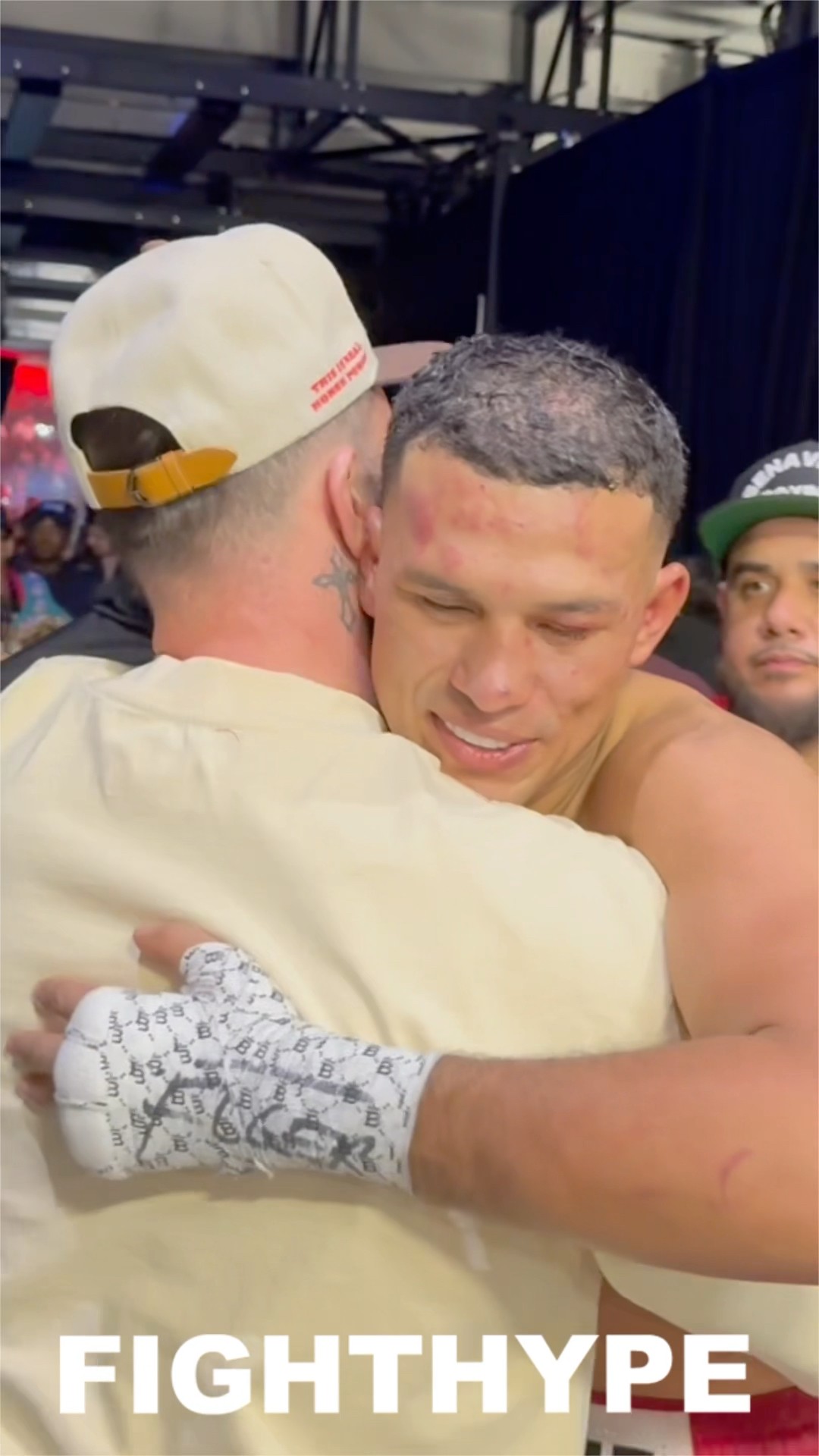 David Benavidez HUGS Caleb Plant AFTER BEATING David Morrell • Behind the scenes POST-FIGHT