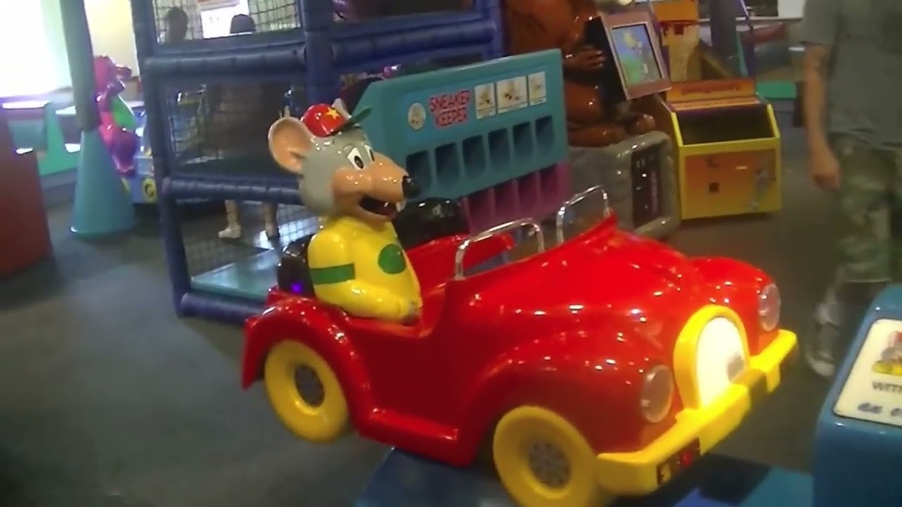 Chuck E. Cheese- Lynnwood, WA- Store tour (2013) NOT MINE