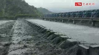 南投陣雨強降集集攔河堰水門全開排洪 