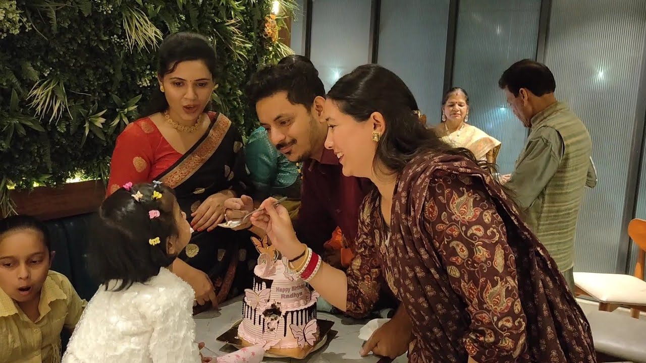  भांजी का birthday 🎂 celebrate करने हम सभी पहुंचे इंदिरापुरम ♥️🥳 और क्या gift 🎁 दिया हमने😄