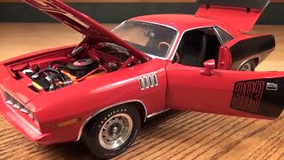 Review: 1/18 1971 Plymouth Barracuda by HWY 61 - YouTube