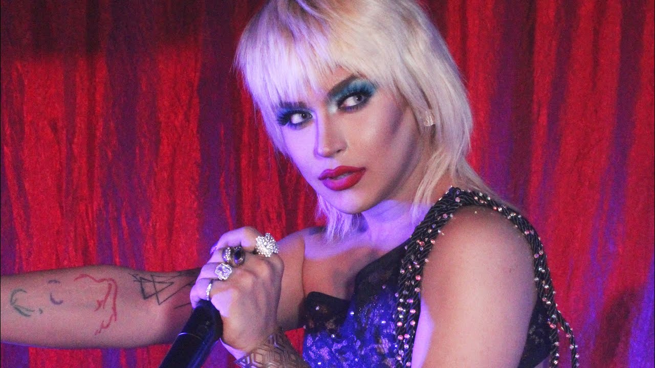 Miley Cyrus - Midnight Sky by Amalara Sofía