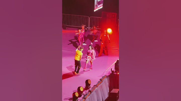 Emily Vick cantando amizade ou paixão ! #shortsviral