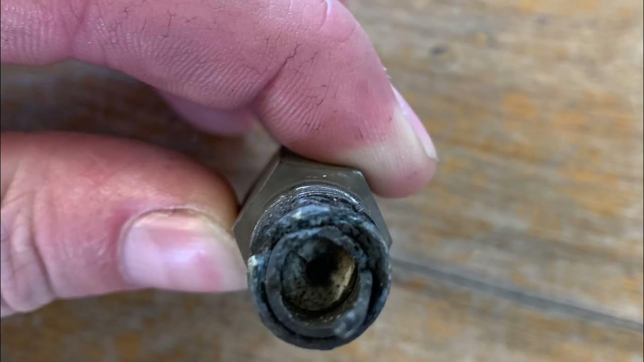 Spark plug blow out (Fix) 5.4 2 valve triton motor lew908c YouTube